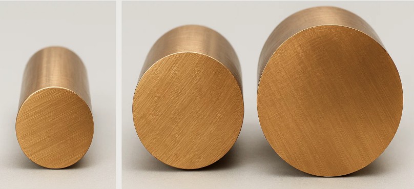 Сравнение диаметров бронзовых прутков 30, 50 и 100 мм